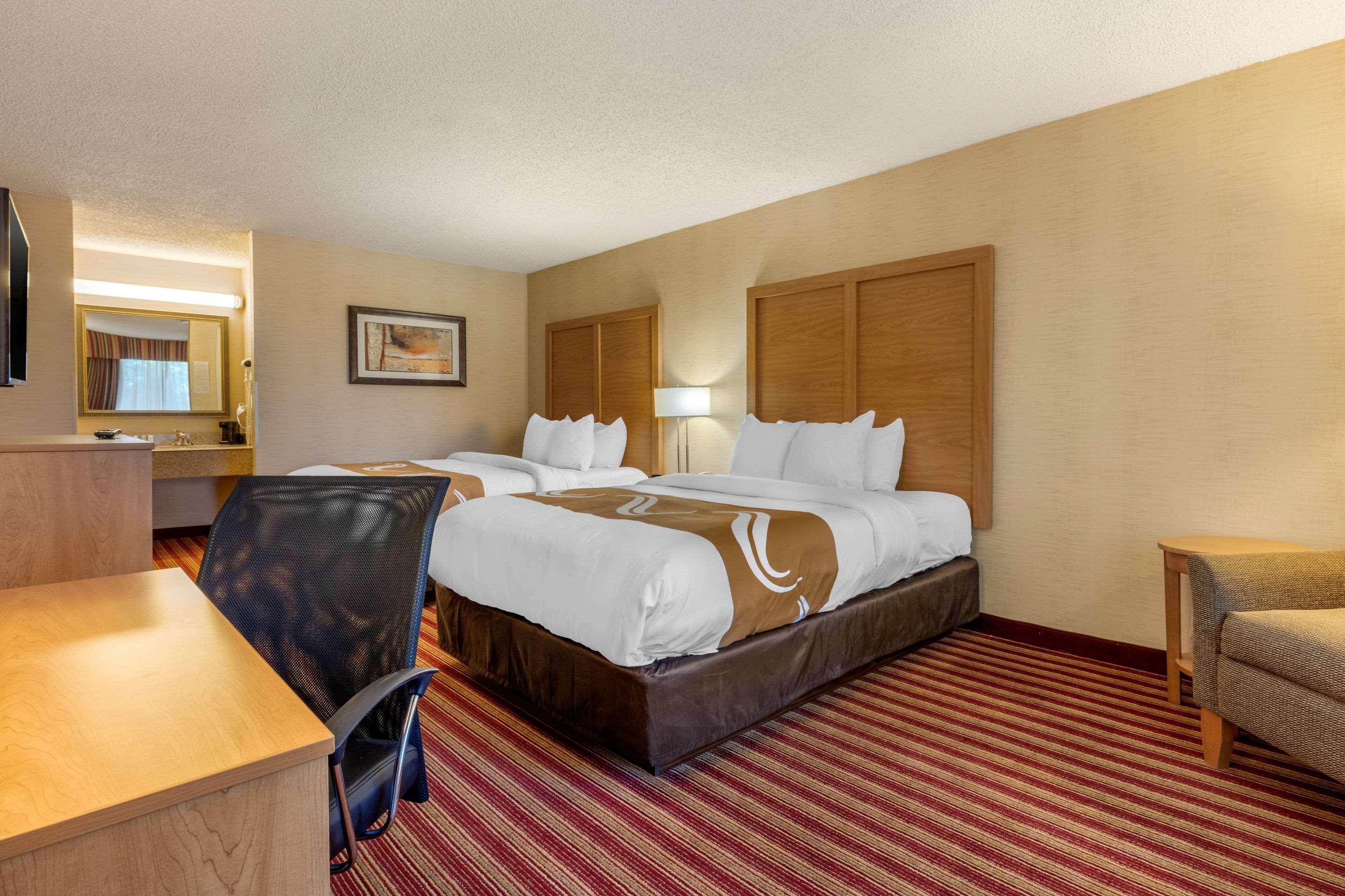 Quality Inn Exit 4 Clarksville Exteriör bild