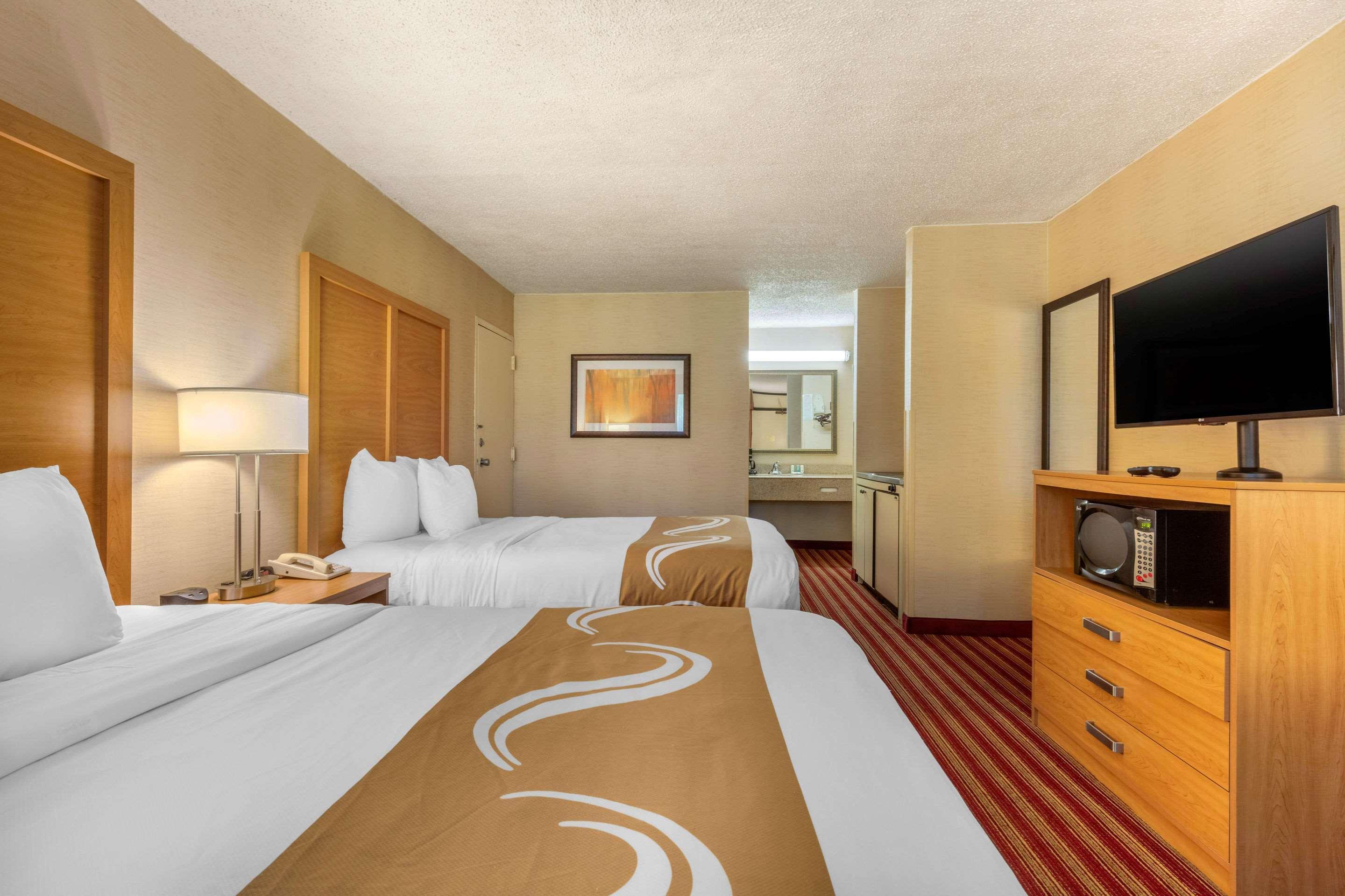 Quality Inn Exit 4 Clarksville Exteriör bild