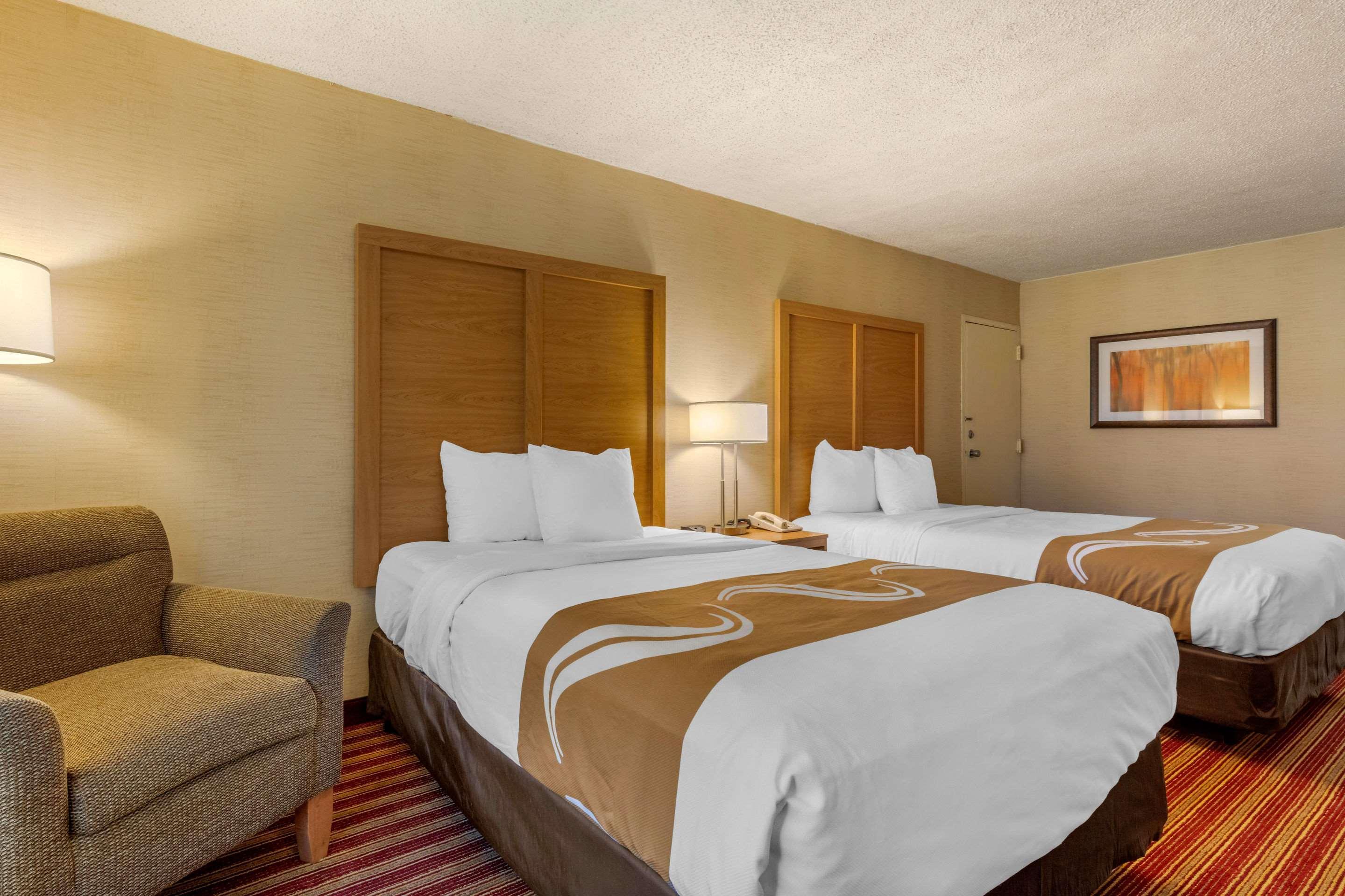 Quality Inn Exit 4 Clarksville Exteriör bild