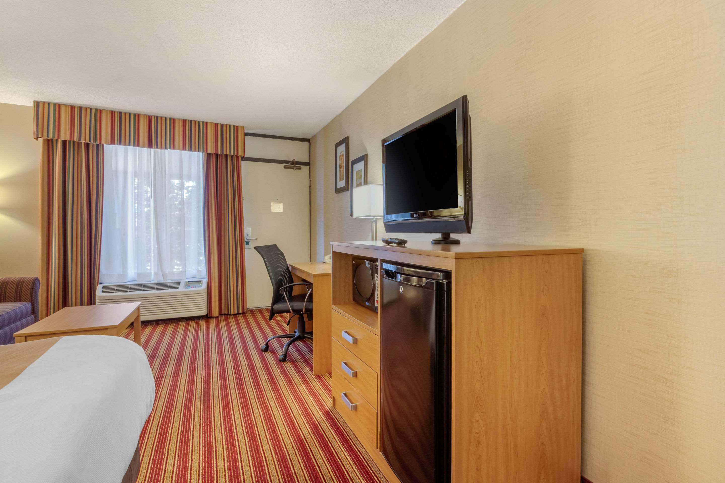 Quality Inn Exit 4 Clarksville Exteriör bild